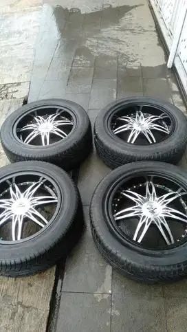 BAN dan VELG BEKAS RING 20