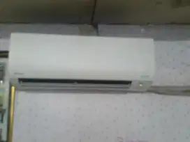 AC Daikin inventer 1/2 pk Thailand