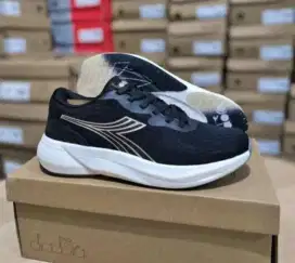 Sepatu diadora run size 41 murah
