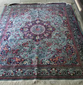 Karpet motif Persia ukuran 2 meter x 2 meter