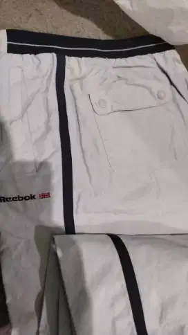 Celana Trackpants Rebook Parasut
