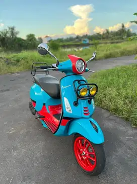 vespa primavera colur vibe limited