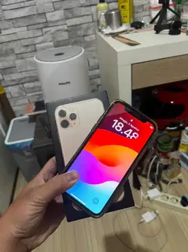 Iphone 11 Pro garansi ex Ibox 64 gb Fullset No minus