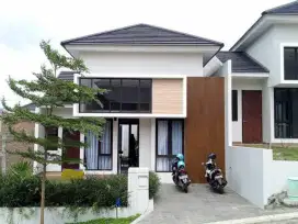 Rumah besar harga obral di depok