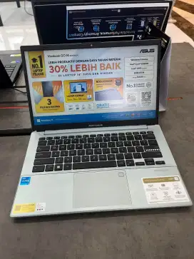 Laptop Asus Vivobook Go
Intel Core i3