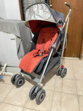 Stroller maclaren like new