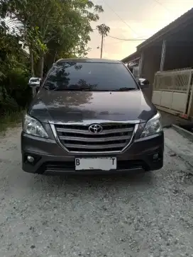 Toyota kijang Innova 2.5 automatic/2014
