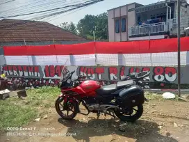 Bajaj Pulsar p220