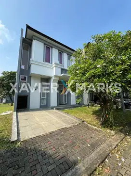 Rumah 2 Lantai+Carport+Taman Depan+Kitchen Set - Vivacia Eminent BSD