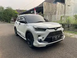 Cash isitmewa GR 2022 Raize turbo putih matic at