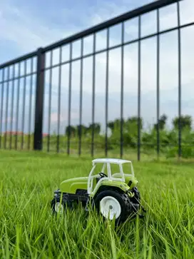 Paket Diecast Traktor & Forklift – Detail Realistis Koleksi Langka