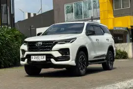 Fortuner GR 2.8 Sport 4x2 Diesel  Matic Triptonic A/T Tahun 2022 Putih