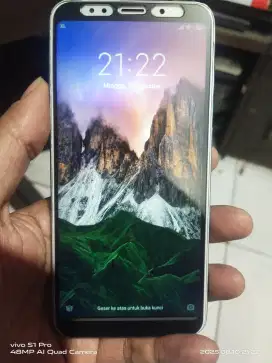 Redmi 5 plus ram 3/32 gb