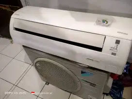 Ac Daikin Inverter 1/2 Pk sudah berikut pasang