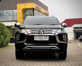 Mitsubishi Pajero Sport Dakar 4x2 2.4 Matic Triptonic Tahun 2022 Hitam
