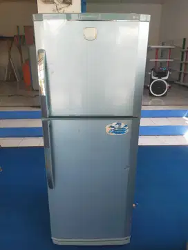 Kulkas LG 2 Pintu