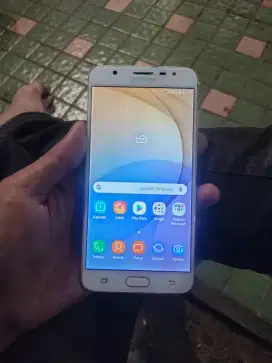 Samsung j7 prime ram 3/32