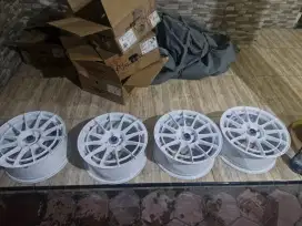 Like New Velg Enkei Spider R17