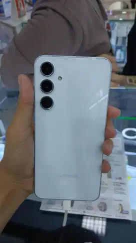 Samsung A55 8+8/256