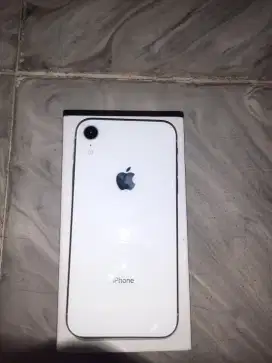 IPHONE XR 64GB FULLSET,ALL OPERATOR, EMEI PERMANEN,LIKE NEW,MULUS 100%