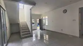 Rumah Baru di Kopo Permai Hadap Timur