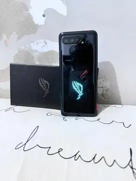 ROG PHONE 5 888+