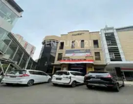 Disewakan Ruko Hoek Di Boulevard Kelapa Gading