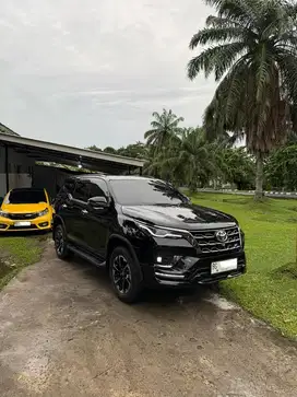 Fortuner GR 4x2 2021