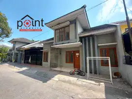 Rumah Cantik Two in One Perum Nyaman One gate Strategis