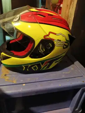 Dijual helm Bekas