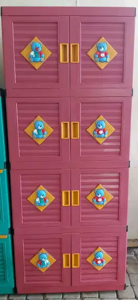 Lemari Plastik Panda 4 Pintu