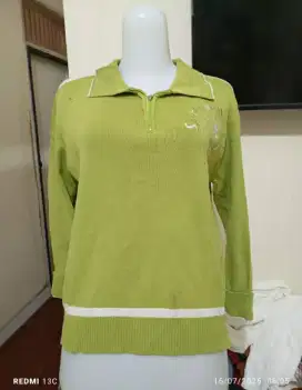 Atasan rajut wanita