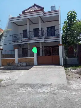 Rumah 2 Lantai Daerah Rungkut Surabaya Timur