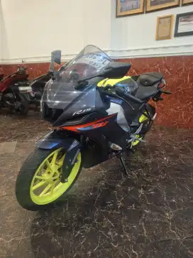 DP 1 JT YAMAHA R15 V4 2023 KM LOW ~ KTP DAERAH BISA KREDIT DIBANTU ACC
