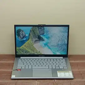Asus Vivobook Go 14 E1404FA AMD RYZEN 3-7320U 8GB/512GB FHD RESMI