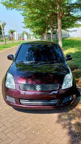 Suzuki Swift ST 1.5 AT 2010 Merah Metalik
