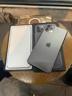 iPhone 11 pro max 256gb