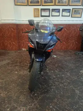 DP 1 JT YAMAHA R15 V4 2023 KM LOW ~ KTP DAERAH BISA KREDIT DIBANTU ACC