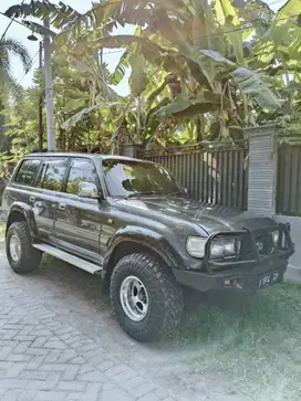 ISTIMEWA Toyota Land Cruiser VXR Matic FULL ORI, Warna Silver