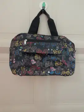 Tas tangan wanita