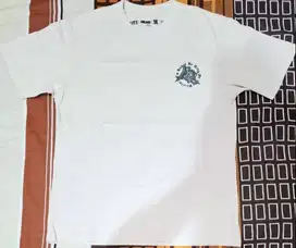 Kaos Uniqlo - One piece Monkey D. Luffy Adventure trail