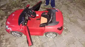 Mobil aki 12 volt