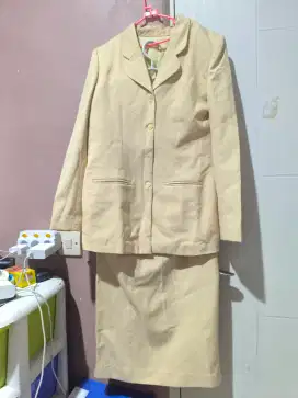 PL SERAGAM KANTOR WANITA MUSLIMAH KREM SIzE M