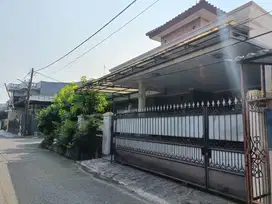 Dijual Rumah Besar
 siap huni
Perumahan Pulogebang 
Cakung
