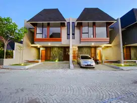 Rumah Mewah Tropis Modern – Desain Arsitektural Unik, Nyaman & Stylish