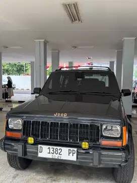 Jeep Cherokee Country Limited 4.0L 1995 hitam black cherokee 1996 bu