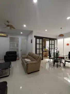 Di Jual Rumah Royale grande full furnish