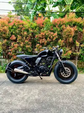 Caferacer,BratCafe custom Byson