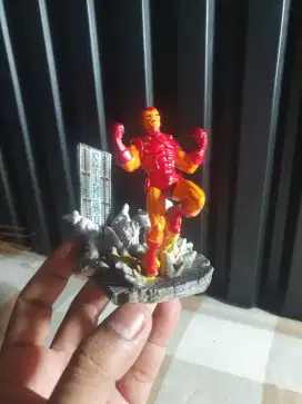 Iron Man Action Figure Original Marvel 2005