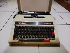 Dijual mesin tik lawas brother M2000-TR